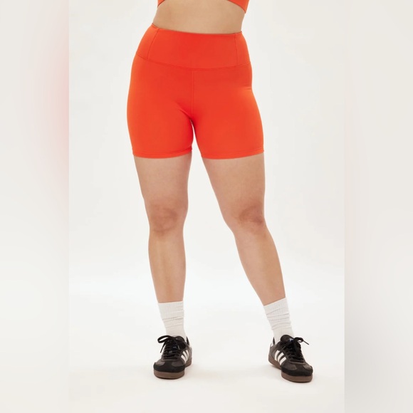 Girlfriend Collective - racer FLOAT run short- Large - Picture 2 of 6